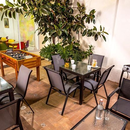 Bento Hostel (Adults Only) ซานติอาโก ภายนอก รูปภาพ